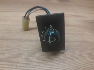 bontott SUZUKI SWIFT II Fényszórómagasság Állító Kapcsoló