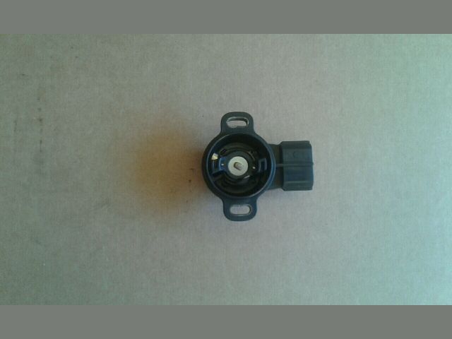 bontott SUZUKI SWIFT II Fojtószelep Jeladó