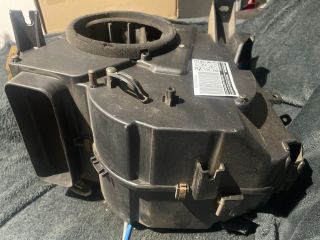 bontott SUZUKI SWIFT II Fűtés Box