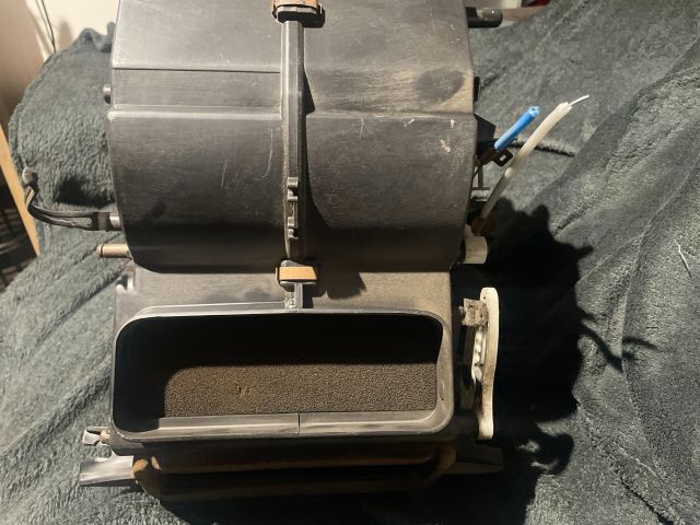 bontott SUZUKI SWIFT II Fűtés Box