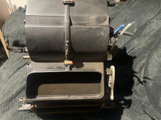 bontott SUZUKI SWIFT II Fűtés Box