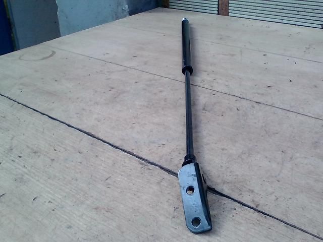 bontott SUZUKI SWIFT II Gázrugós Kitámasztó Teleszkóp Csomagtérajtó Jobb