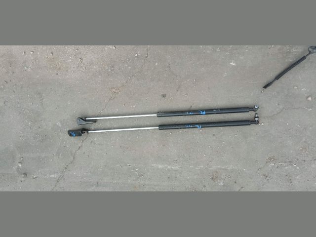 bontott SUZUKI SWIFT II Gázrugós Kitámasztó Teleszkóp Pár Csomagtérajtó