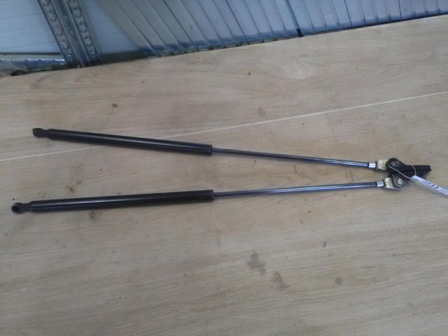 bontott SUZUKI SWIFT II Gázrugós Kitámasztó Teleszkóp Pár Csomagtérajtó