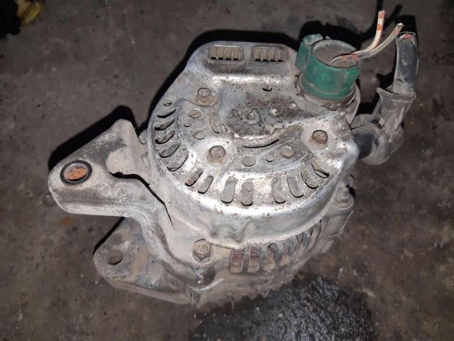 bontott SUZUKI SWIFT II Generátor