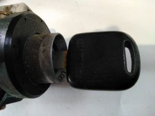 bontott SUZUKI SWIFT II Gyújtáskapcsoló Házzal