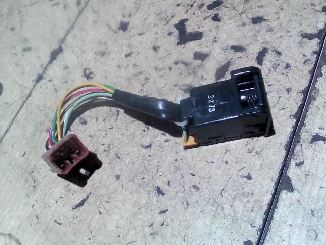 bontott SUZUKI SWIFT II Hátsó Ablakmosó Kapcsoló