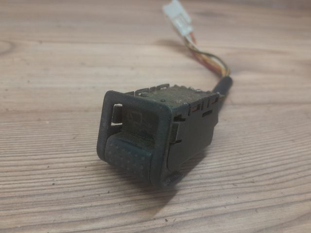 bontott SUZUKI SWIFT II Hátsó Ablaktörlő Kapcsoló