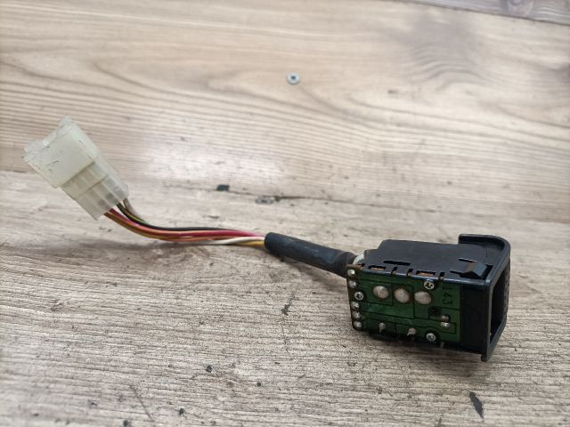 bontott SUZUKI SWIFT II Hátsó Ablaktörlő Kapcsoló