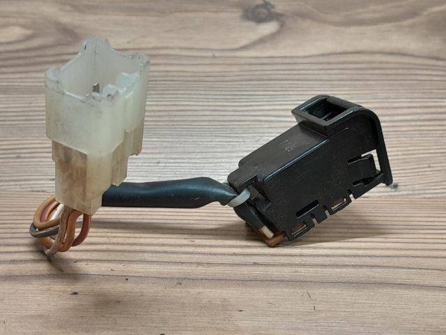 bontott SUZUKI SWIFT II Hátsó Ablaktörlő Kapcsoló