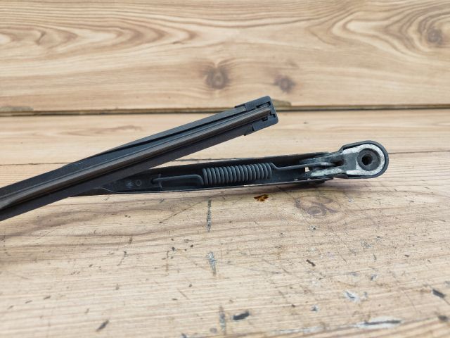 bontott SUZUKI SWIFT II Hátsó Ablaktörlő Kar