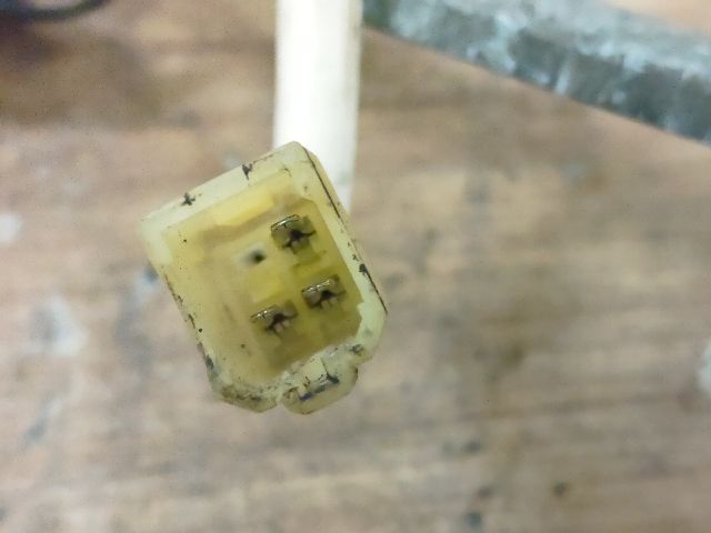 bontott SUZUKI SWIFT II Hátsó Ablaktörlő Motor