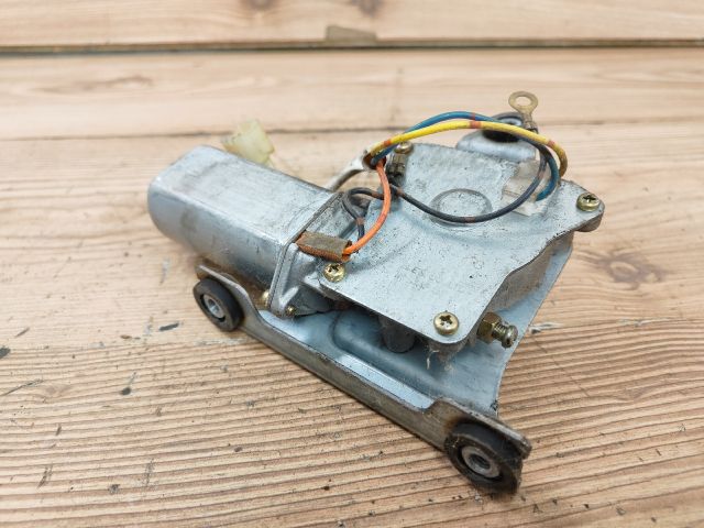 bontott SUZUKI SWIFT II Hátsó Ablaktörlő Motor