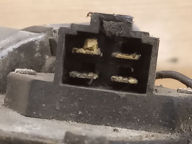 bontott SUZUKI SWIFT II Hátsó Ablaktörlő Motor