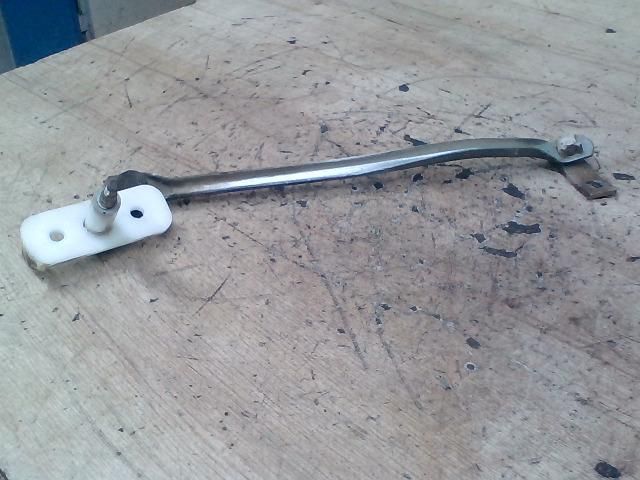 bontott SUZUKI SWIFT II Hátsó Ablaktörlő Motor