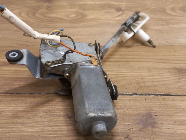 bontott SUZUKI SWIFT II Hátsó Ablaktörlő Motor