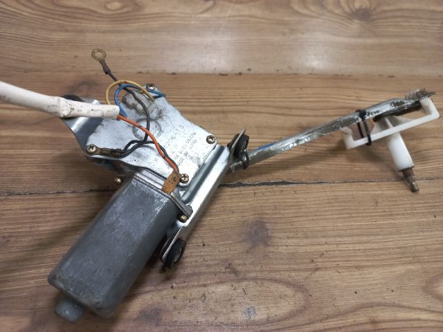 bontott SUZUKI SWIFT II Hátsó Ablaktörlő Motor