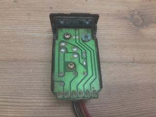 bontott SUZUKI SWIFT II Hátsó Ködzárófény Kapcsoló