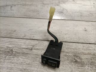 bontott SUZUKI SWIFT II Hátsó Ködzárófény Kapcsoló