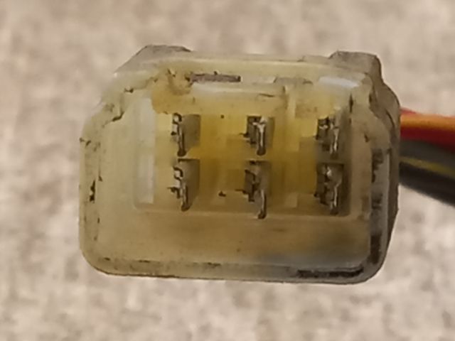 bontott SUZUKI SWIFT II Hátsó Ködzárófény Kapcsoló