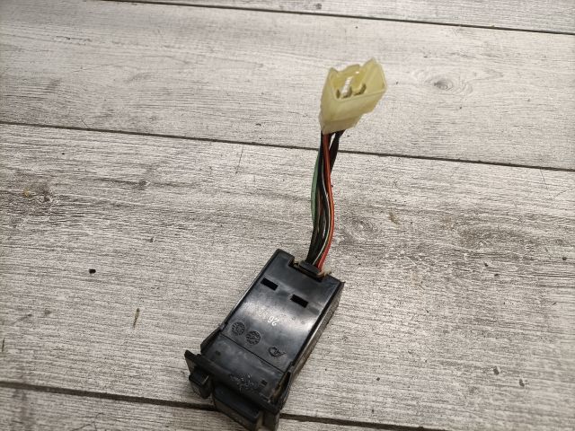 bontott SUZUKI SWIFT II Hátsó Ködzárófény Kapcsoló