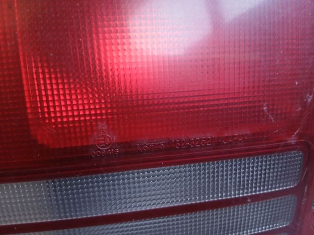 bontott SUZUKI SWIFT II Hátsó Lámpa Szett