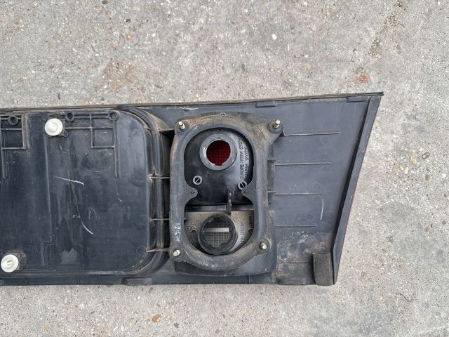 bontott SUZUKI SWIFT II Hátsó Lámpa Szett