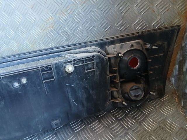 bontott SUZUKI SWIFT II Hátsó Lámpa Szett