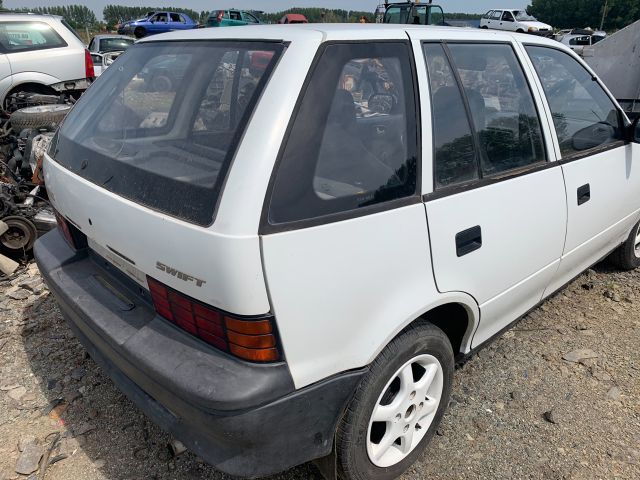 bontott SUZUKI SWIFT II Hátsó Lökhárító (Részeivel)