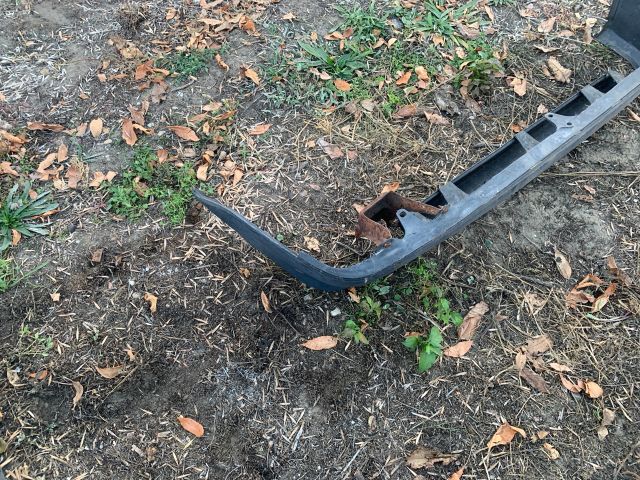 bontott SUZUKI SWIFT II Hátsó Lökhárító (Részeivel)