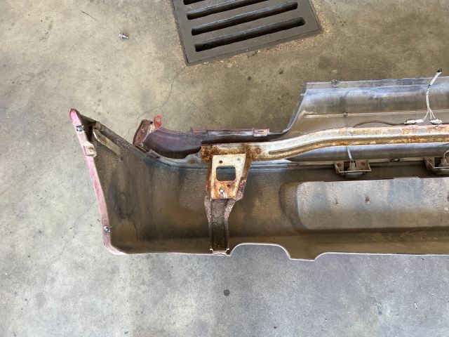 bontott SUZUKI SWIFT II Hátsó Lökhárító (Üresen)