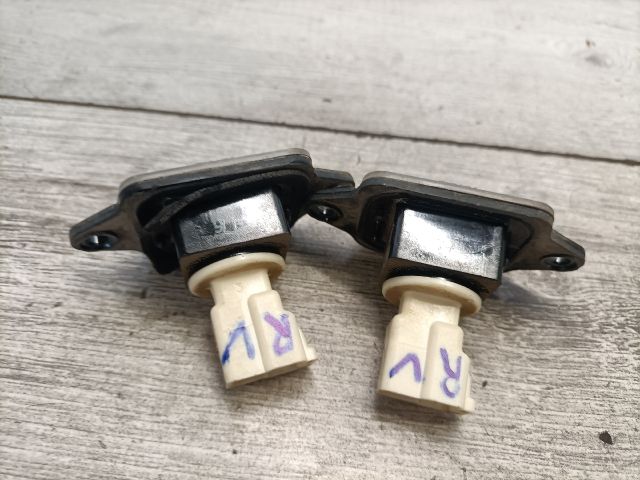 bontott SUZUKI SWIFT II Hátsó Rendszámtábla Világítás