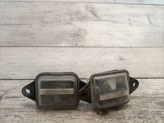 bontott SUZUKI SWIFT II Hátsó Rendszámtábla Világítás