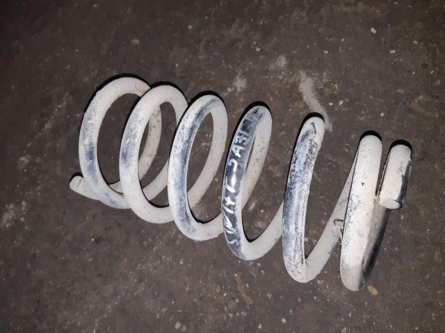 bontott SUZUKI SWIFT II Hátsó Rugó