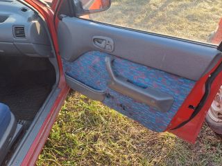 bontott SUZUKI SWIFT II Hátsó Ülés Szett