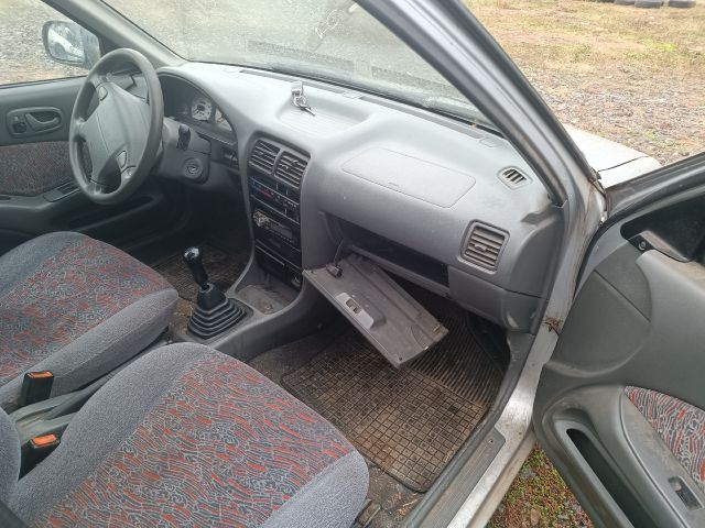 bontott SUZUKI SWIFT II Hátsó Ülés