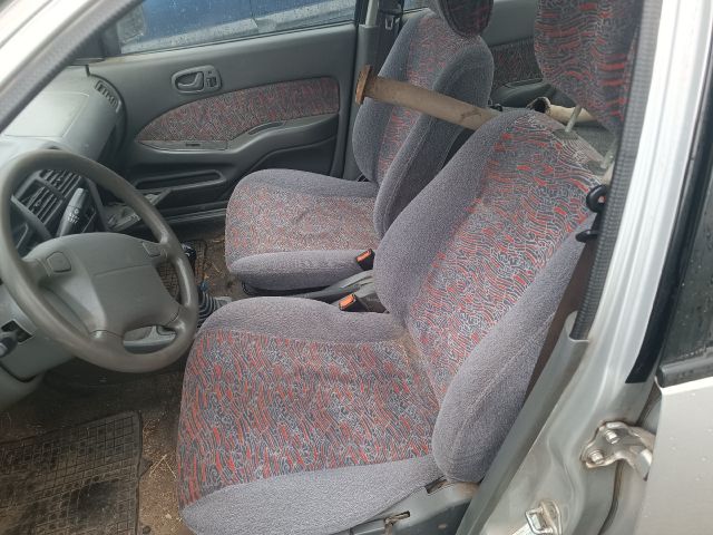 bontott SUZUKI SWIFT II Hátsó Ülés