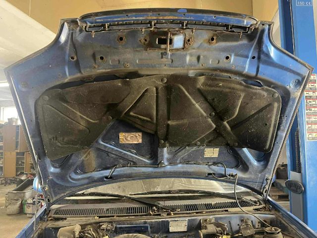 bontott SUZUKI SWIFT II Jobb B Oszlop Burkolat