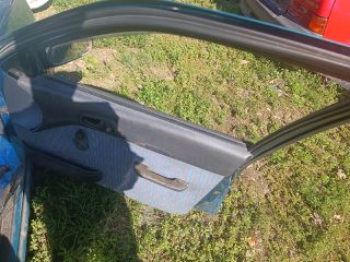 bontott SUZUKI SWIFT II Jobb C Oszlop Burkolat