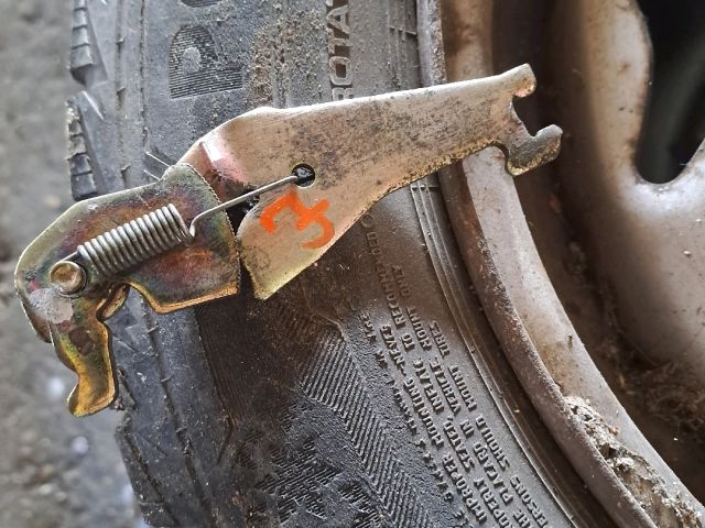 bontott SUZUKI SWIFT II Jobb Dobfék Utánállító