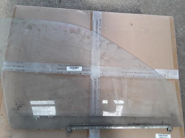 bontott SUZUKI SWIFT II Jobb első Ablak