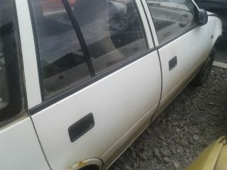 bontott SUZUKI SWIFT II Jobb első Ablak