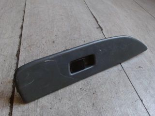 bontott SUZUKI SWIFT II Jobb első Ablakemelő Kapcsoló