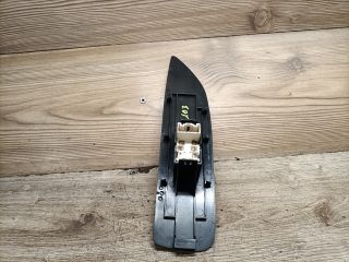 bontott SUZUKI SWIFT II Jobb első Ablakemelő Kapcsoló