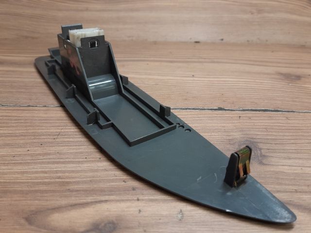 bontott SUZUKI SWIFT II Jobb első Ablakemelő Kapcsoló