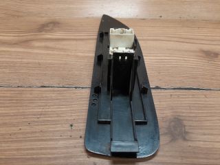 bontott SUZUKI SWIFT II Jobb első Ablakemelő Kapcsoló