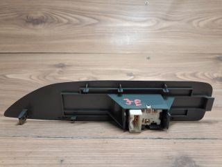 bontott SUZUKI SWIFT II Jobb első Ablakemelő Kapcsoló