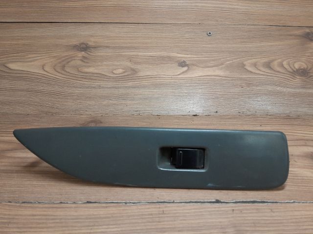 bontott SUZUKI SWIFT II Jobb első Ablakemelő Kapcsoló