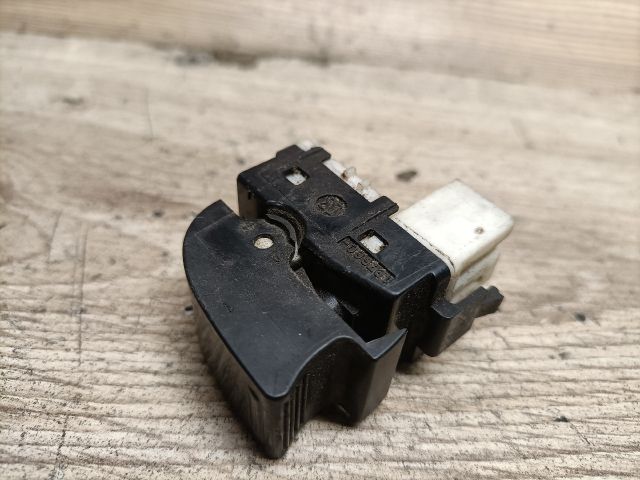 bontott SUZUKI SWIFT II Jobb első Ablakemelő Kapcsoló