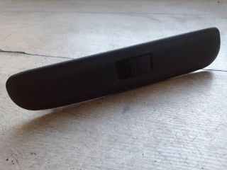 bontott SUZUKI SWIFT II Jobb első Ablakemelő Kapcsoló